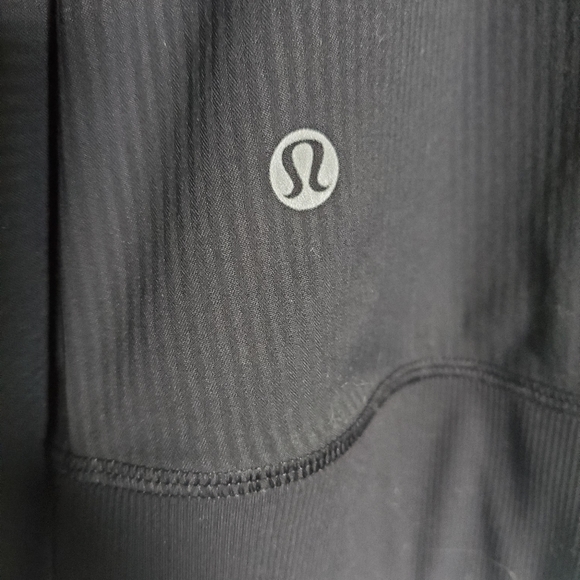 Lululemon Cropped Light Jacket, Black - Picture 3 of 5